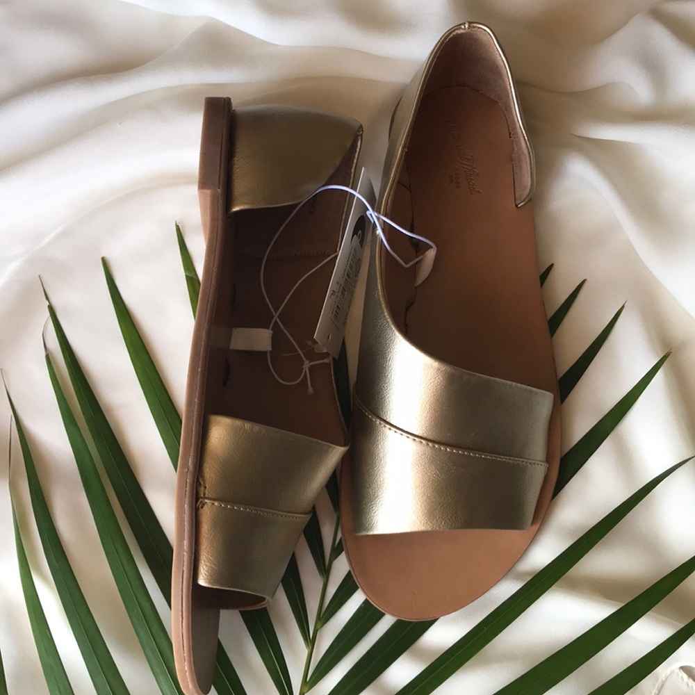 Last Pair!! Women Lissa Asymmetrical Slide Sandal - Picture 2 of 3